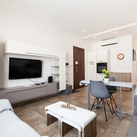 Apartment W6- 1 Double Bedroom Modern Apt-Close To The Sea St. Paul's Bay